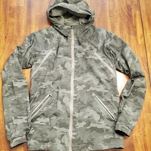 Lululemon Camo Rise & Shine Jacket sz 8 Excellent condition